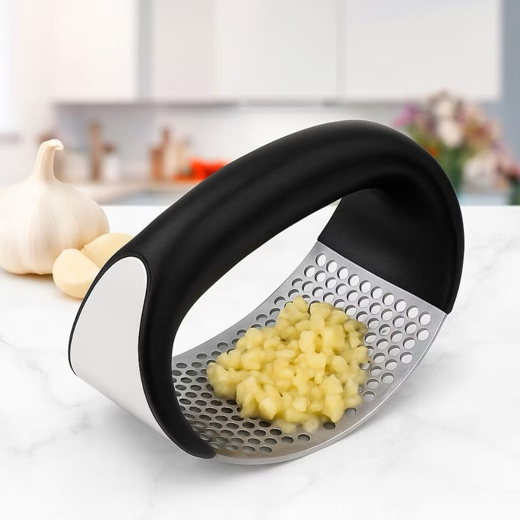 Amasse Alho em Segundos e Sem Fazer Sujeira! Com o Espremedor de Alho Inox